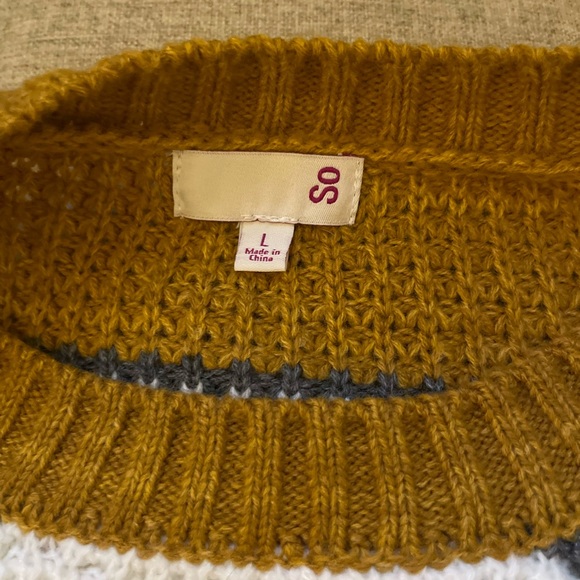 SO Oversized Sweater-Large - Picture 3 of 4